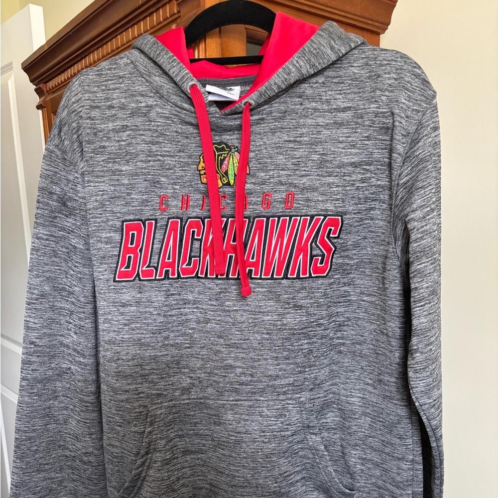 NHL Officially Licensed Chicago Blackhawks Gray and Red Pullovet Hoodie (size M)